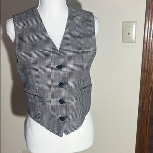 Rafaella Women’s Black and White Checkered Vest